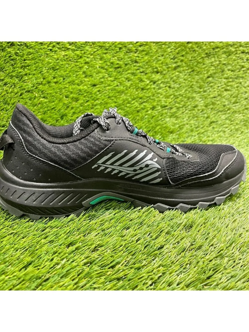 Saucony Excursion TR15 Womens Size 9 Black Jade Athletic Running Shoes Sneakers